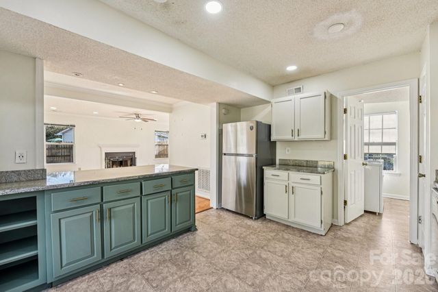 7106 Spring Creek Lane, Charlotte, NC 28273