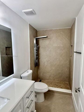 10873 NW 53rd Ln, Doral, FL 33178