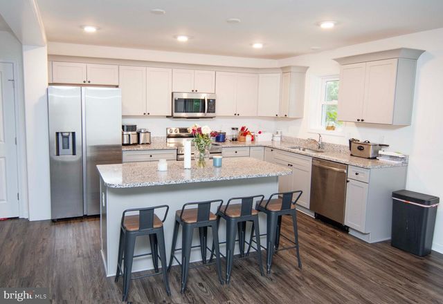 37444 CASTAWAY DR, Greenbackville, VA 23356