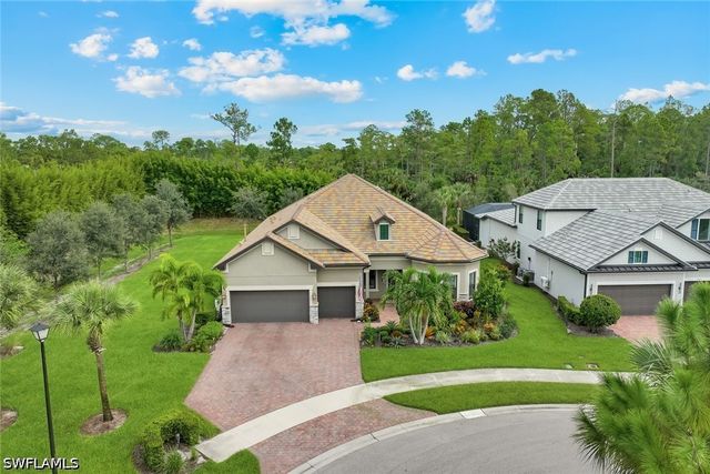 9527 Curlew DR, Naples, FL 34120