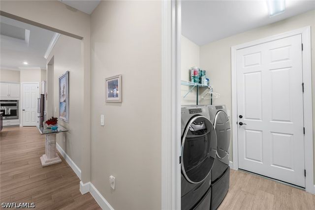 9527 Curlew DR, Naples, FL 34120