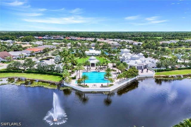 9527 Curlew DR, Naples, FL 34120