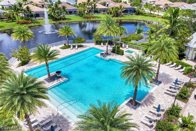 9527 Curlew DR, Naples, FL 34120