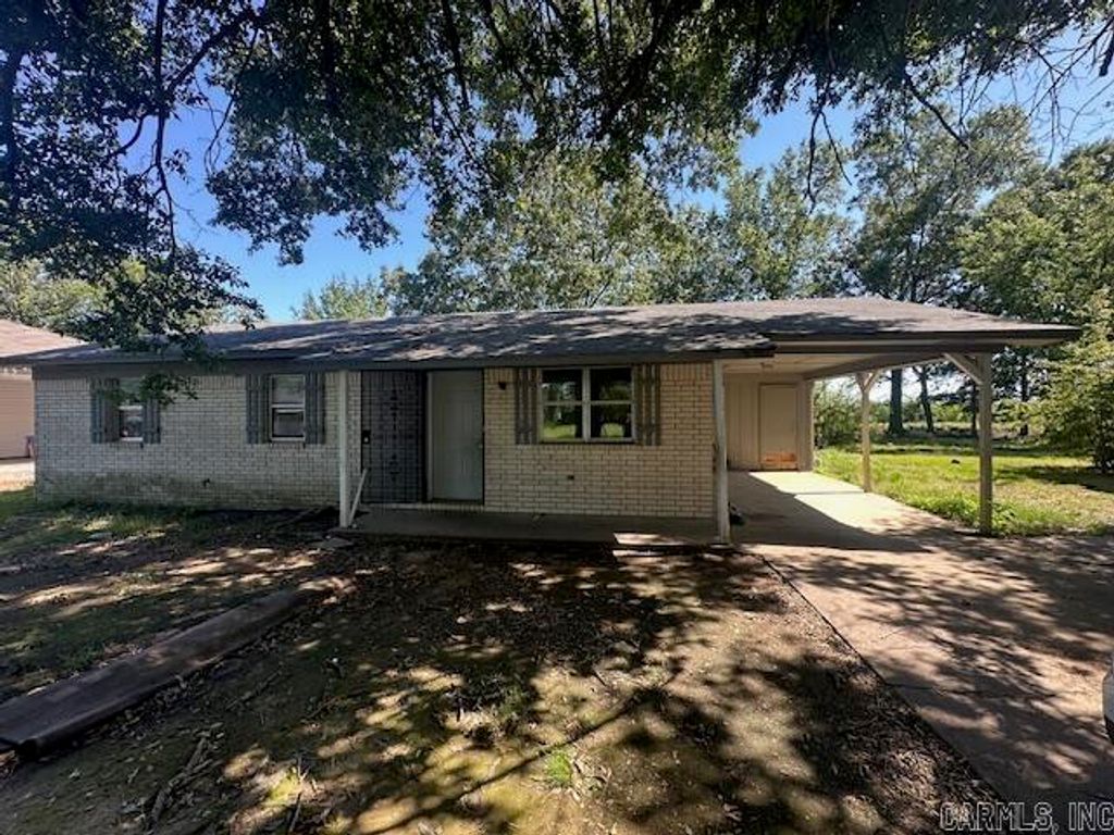 301 Teresa Ln, Lonoke, AR 72086