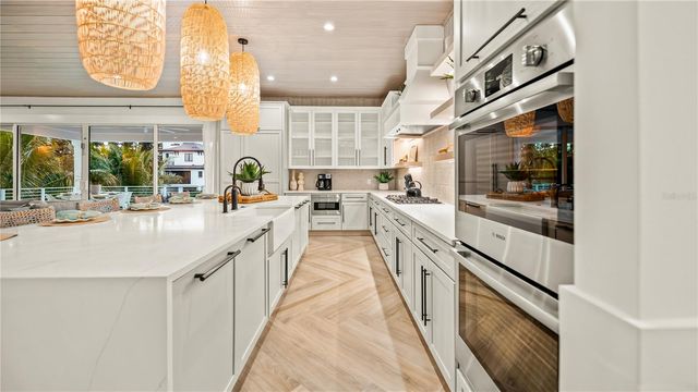 6536 PEACOCK ROAD, Sarasota, FL 34242