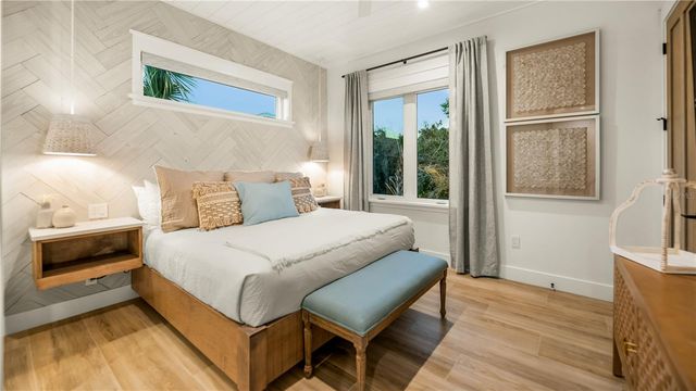 6536 PEACOCK ROAD, Sarasota, FL 34242