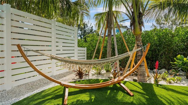 6536 PEACOCK ROAD, Sarasota, FL 34242