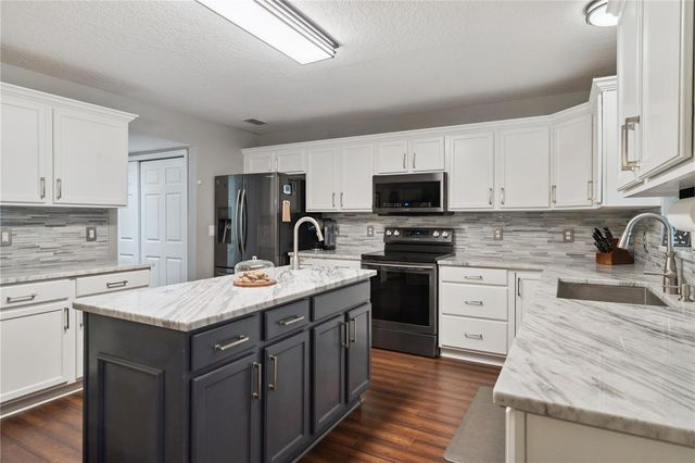 2333 FOXTREE ROAD, Tavares, FL 32778