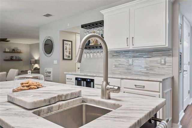 2333 FOXTREE ROAD, Tavares, FL 32778