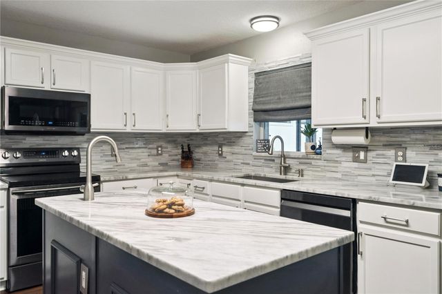 2333 FOXTREE ROAD, Tavares, FL 32778
