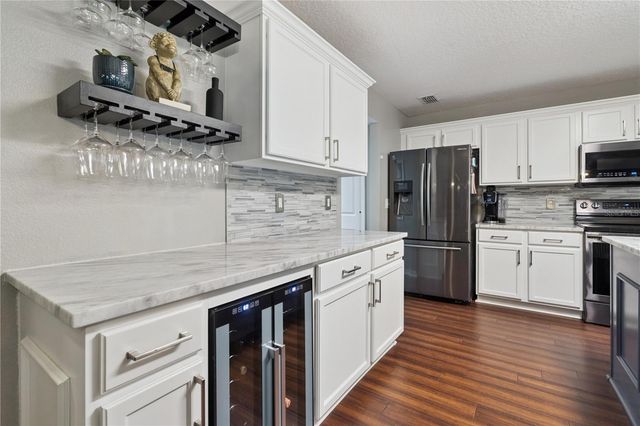 2333 FOXTREE ROAD, Tavares, FL 32778