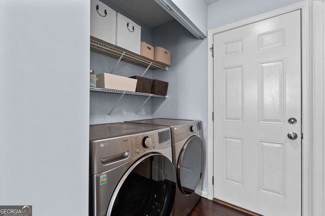 1270 W Oaks Way, Woodstock, GA 30188