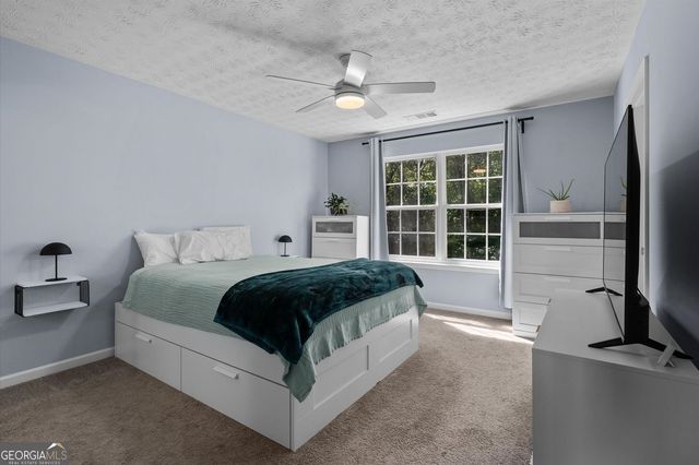 1270 W Oaks Way, Woodstock, GA 30188