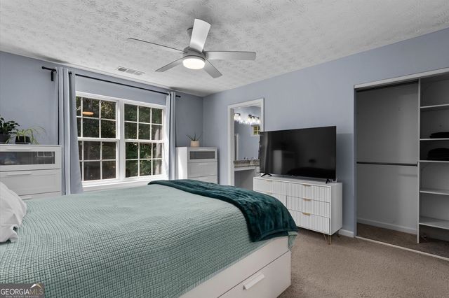 1270 W Oaks Way, Woodstock, GA 30188