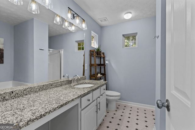 1270 W Oaks Way, Woodstock, GA 30188