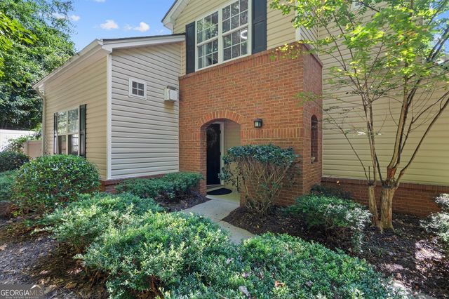 1270 W Oaks Way, Woodstock, GA 30188