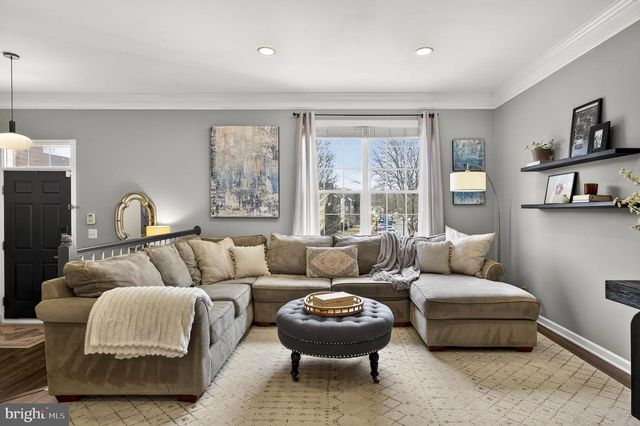 25510 CROSSFIELD DR, Chantilly, VA 20152