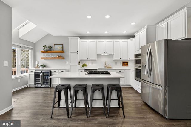 25510 CROSSFIELD DR, Chantilly, VA 20152