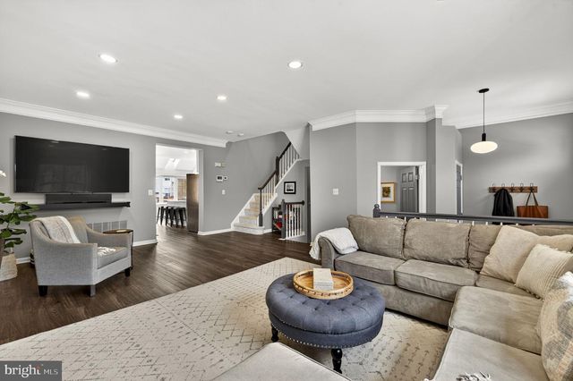 25510 CROSSFIELD DR, Chantilly, VA 20152