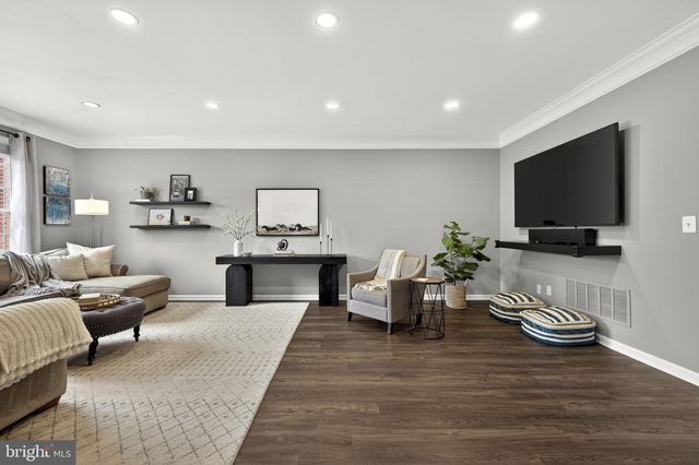 25510 CROSSFIELD DR, Chantilly, VA 20152