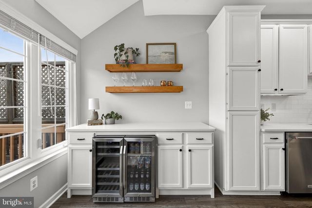 25510 CROSSFIELD DR, Chantilly, VA 20152