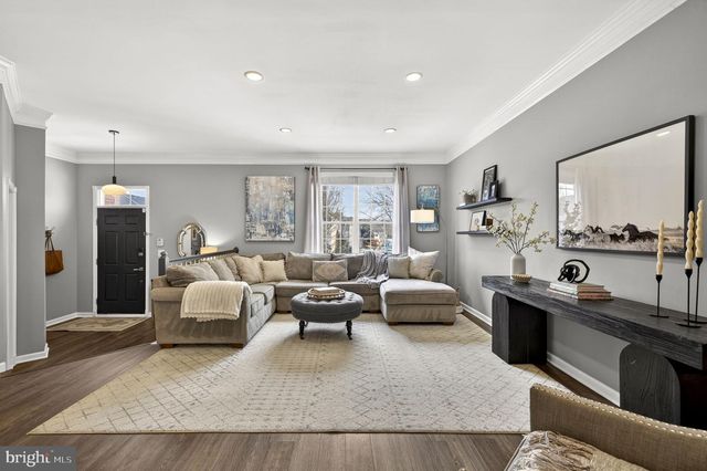 25510 CROSSFIELD DR, Chantilly, VA 20152