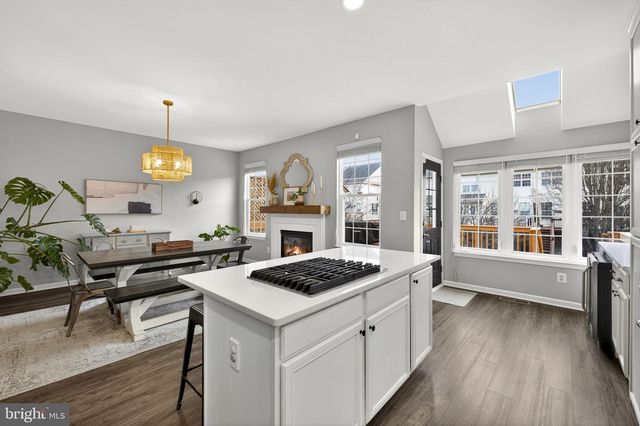 25510 CROSSFIELD DR, Chantilly, VA 20152