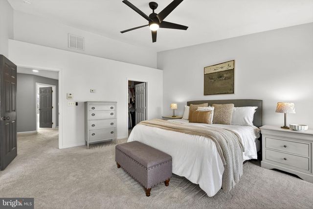 25510 CROSSFIELD DR, Chantilly, VA 20152