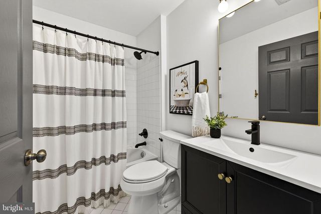 25510 CROSSFIELD DR, Chantilly, VA 20152