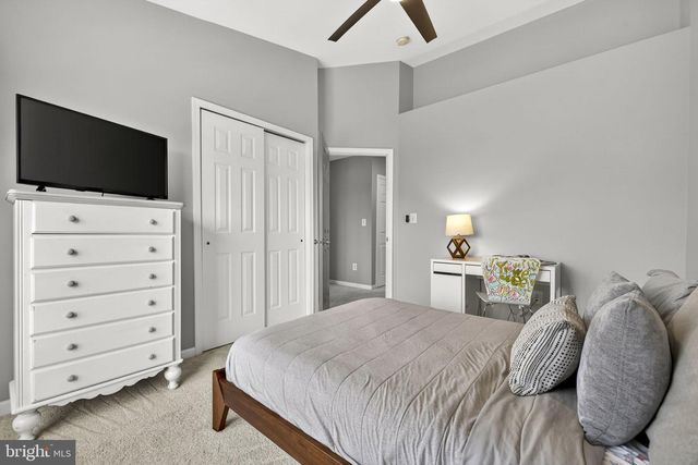 25510 CROSSFIELD DR, Chantilly, VA 20152