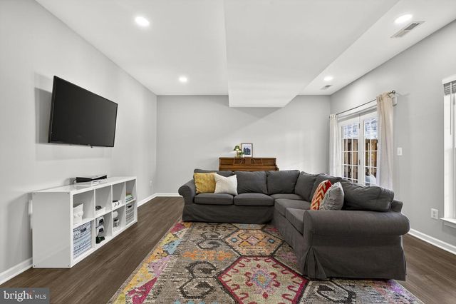 25510 CROSSFIELD DR, Chantilly, VA 20152