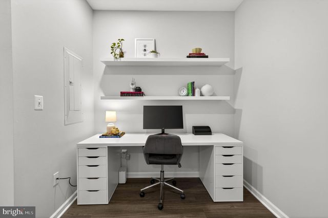 25510 CROSSFIELD DR, Chantilly, VA 20152