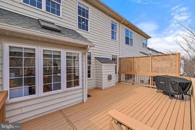 25510 CROSSFIELD DR, Chantilly, VA 20152