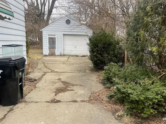 19205 Mccormick Street, Detroit, MI 48224