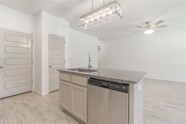 4680 Lincoln Landing, Harrah, OK 73045