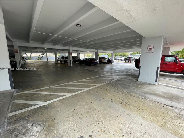 8390 W Flagler St 106, Miami, FL 33144