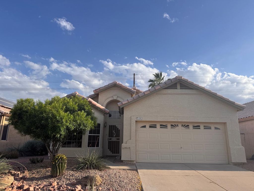 979 E Brentrup Drive, Tempe, AZ 85283