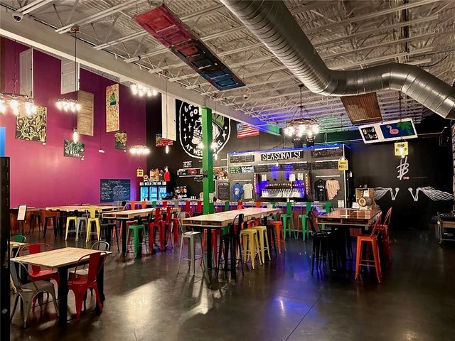 23 W Pike Street, Houston, PA 15342