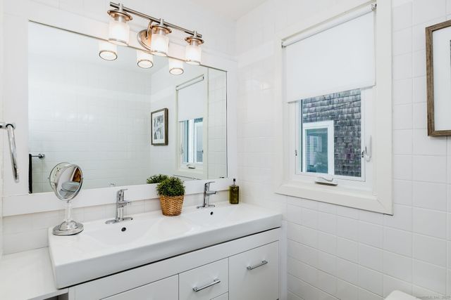 1987 Fairfield Beach Road, Fairfield, CT 06824