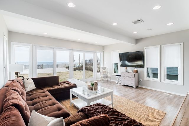 1987 Fairfield Beach Road, Fairfield, CT 06824