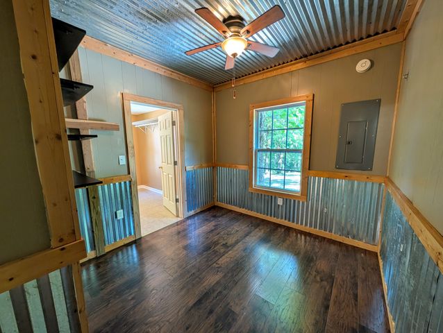 456 Walker Ridge Rd, Big Rock, TN 37023