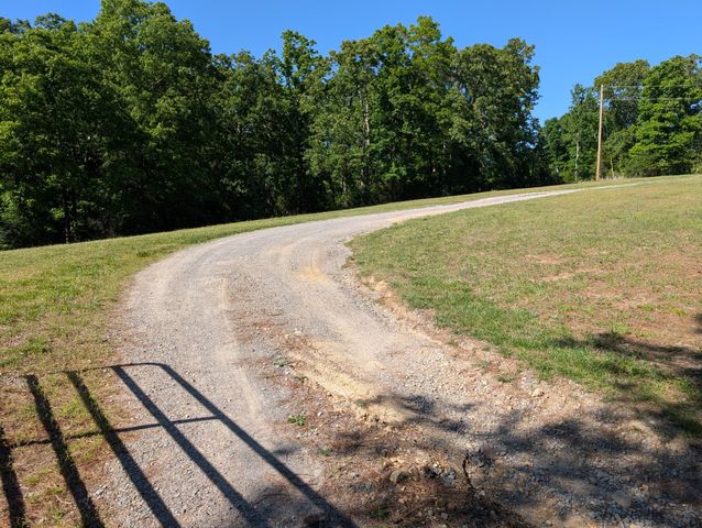 456 Walker Ridge Rd, Big Rock, TN 37023