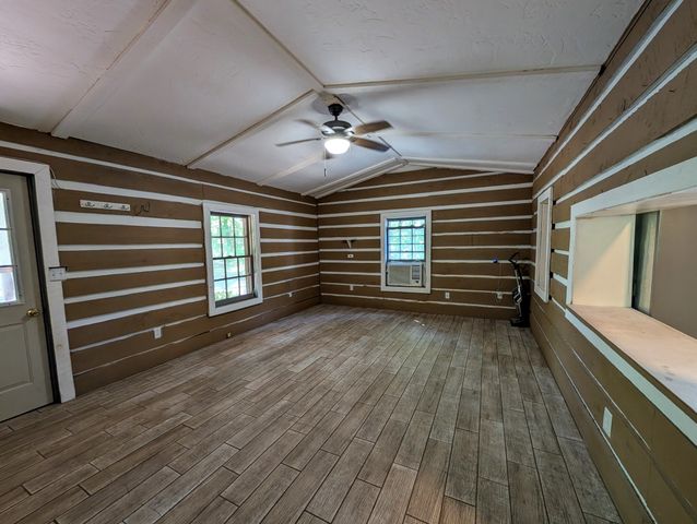 456 Walker Ridge Rd, Big Rock, TN 37023