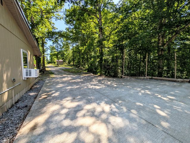 456 Walker Ridge Rd, Big Rock, TN 37023