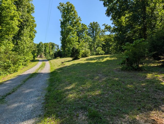 456 Walker Ridge Rd, Big Rock, TN 37023