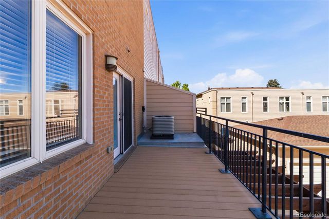 220 Roslyn Street 710, Denver, CO 80230