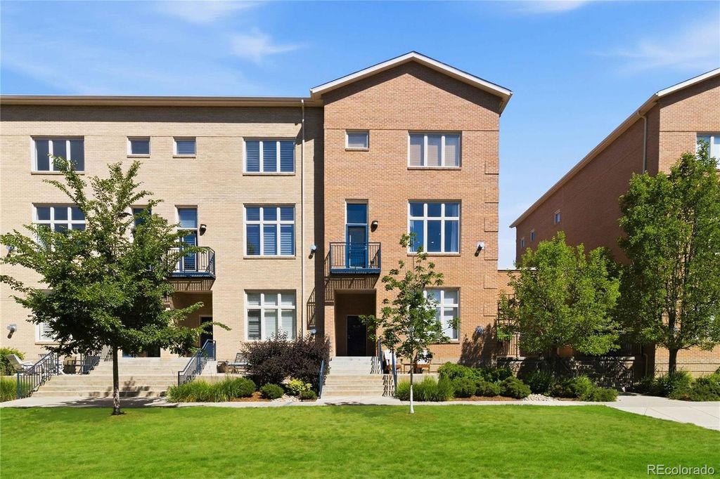 220 Roslyn Street 710, Denver, CO 80230
