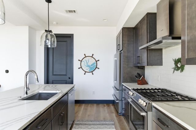 5 Gadsdenboro Street Apt 405, Charleston, SC 29401