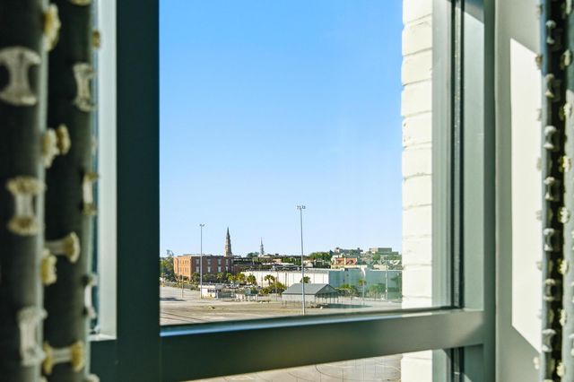 5 Gadsdenboro Street Apt 405, Charleston, SC 29401