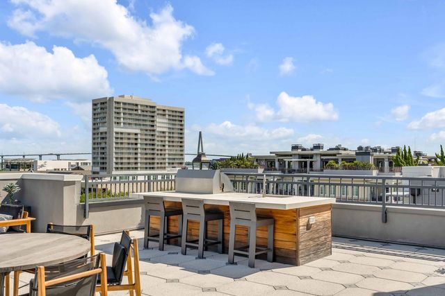 5 Gadsdenboro Street Apt 405, Charleston, SC 29401